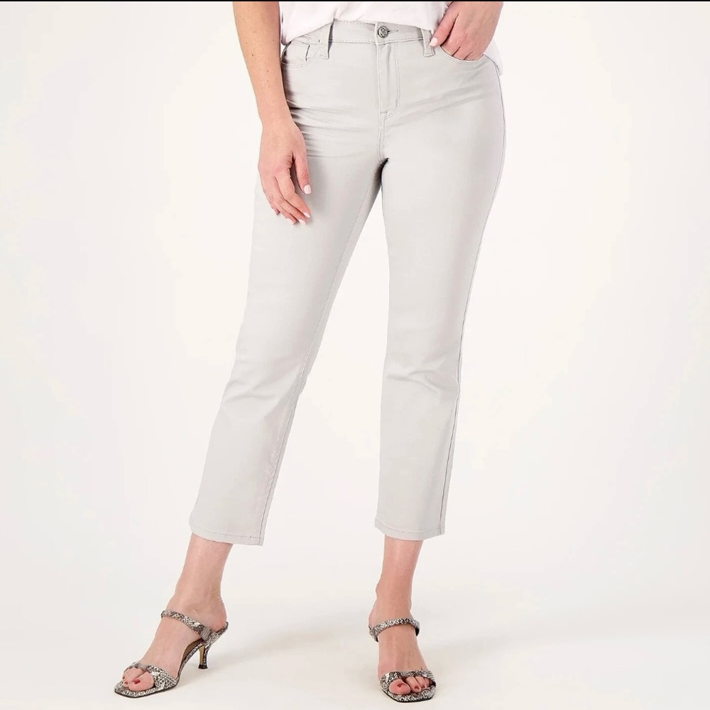Laurie Felt Gray Wave Crop Straight Leg Jeans Size 8